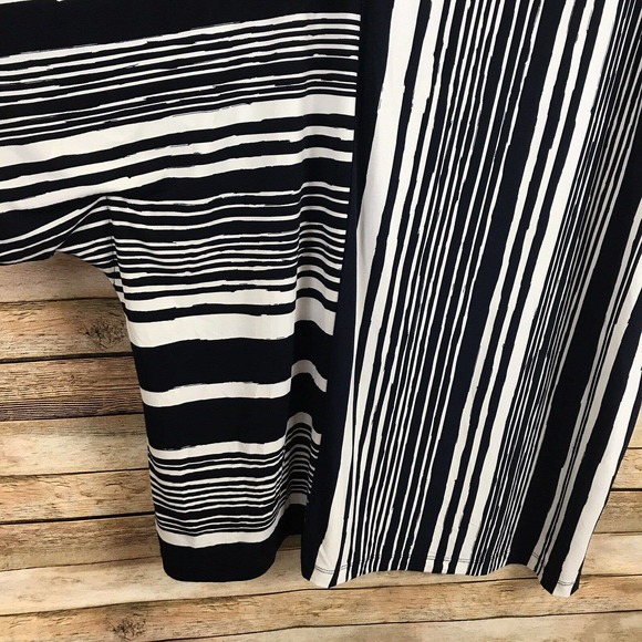 Ruby Rd. Slinky Tunic Top - Picture 4 of 6